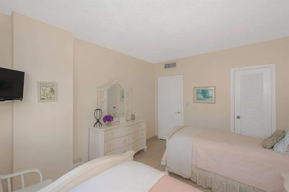 1980 S OCEAN DRIVE #3P Hallandale Beach, FL 33009