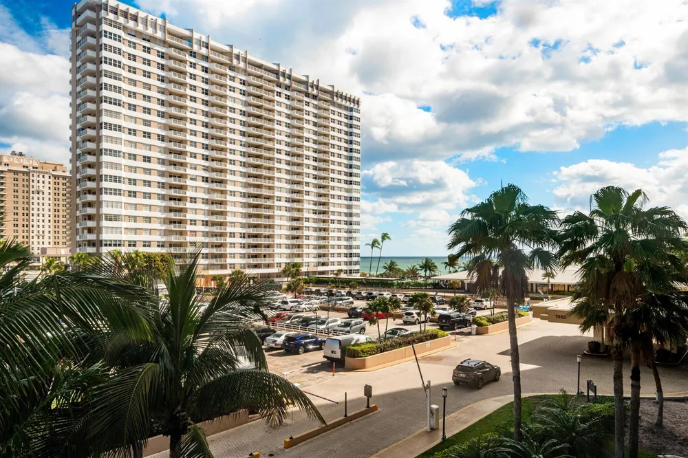 1980 S OCEAN DRIVE #3P Hallandale Beach, FL 33009