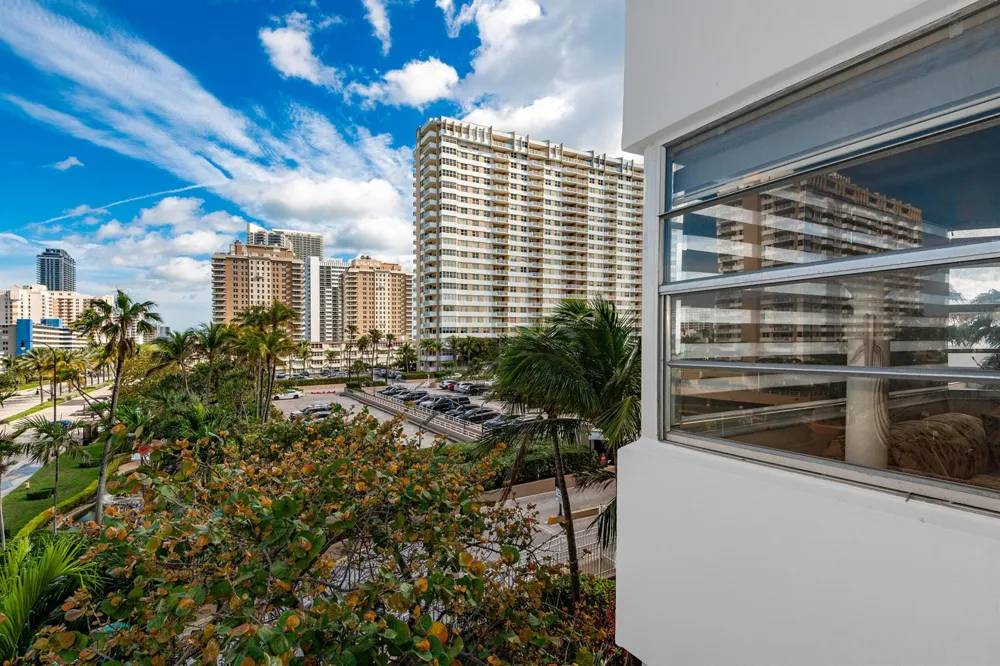 1980 S OCEAN DRIVE #3P Hallandale Beach, FL 33009