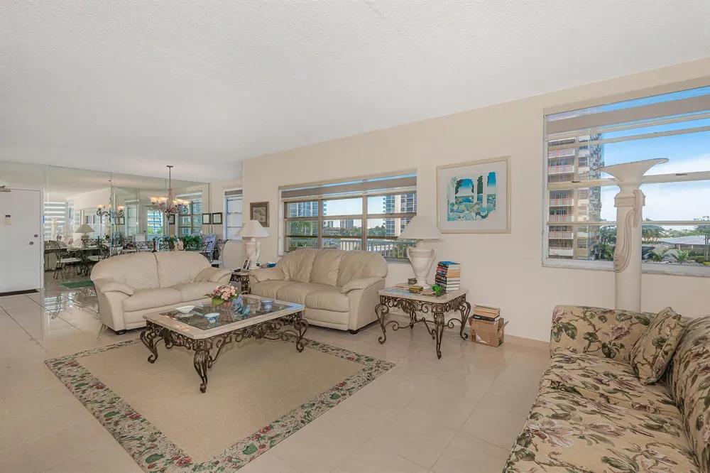 1980 S OCEAN DRIVE #3P Hallandale Beach, FL 33009