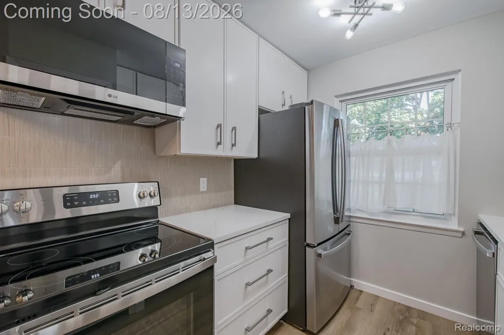 104 Lake Village Drive Walled Lake City, MI 48390