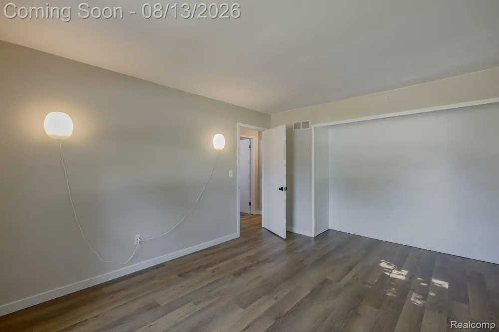 104 Lake Village Drive Walled Lake City, MI 48390