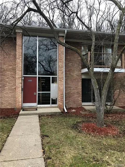 1249 ISLAND DRIVE #104