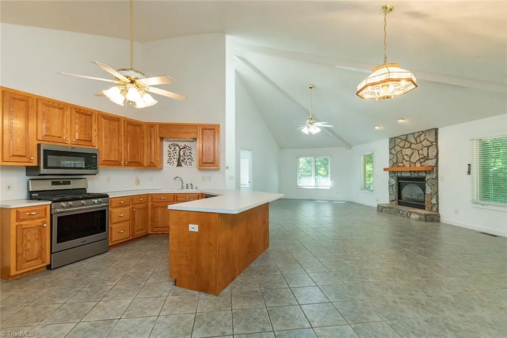 631 Mill Stream Lane Lexington, NC 27292