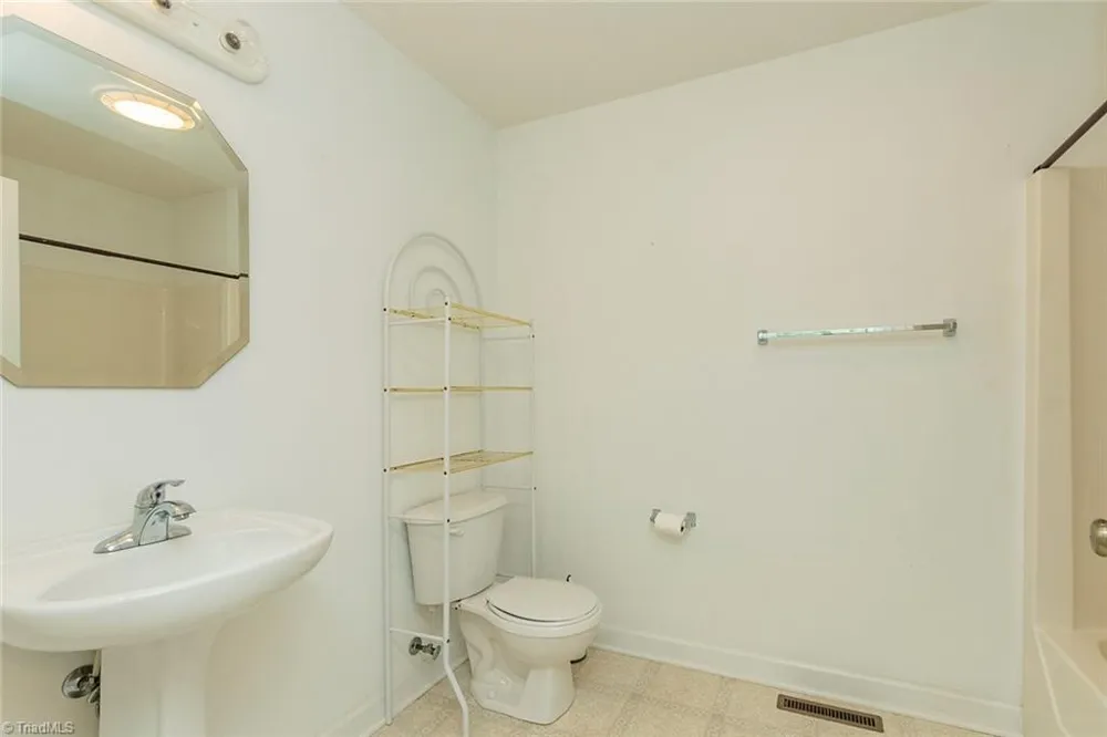 631 Mill Stream Lane Lexington, NC 27292