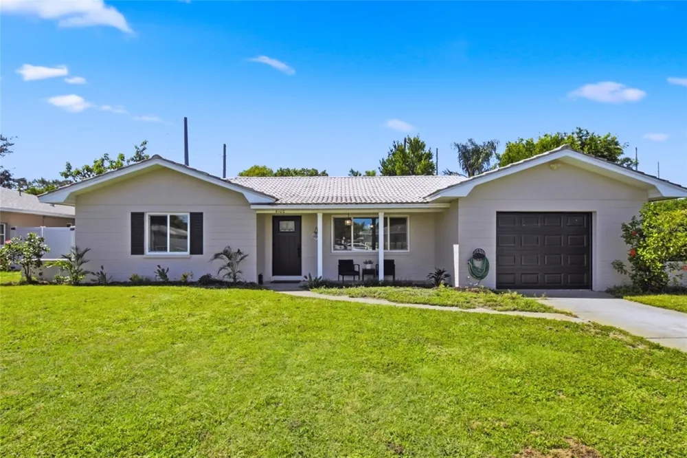 4100 18TH AVENUE St Petersburg, FL 33713