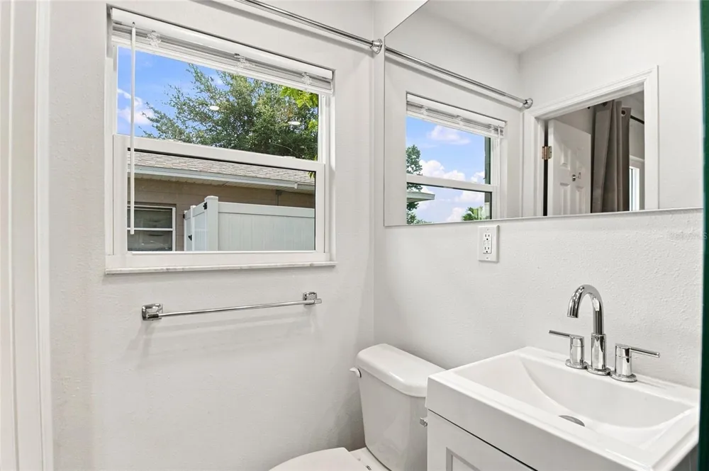 4100 18TH AVENUE St Petersburg, FL 33713
