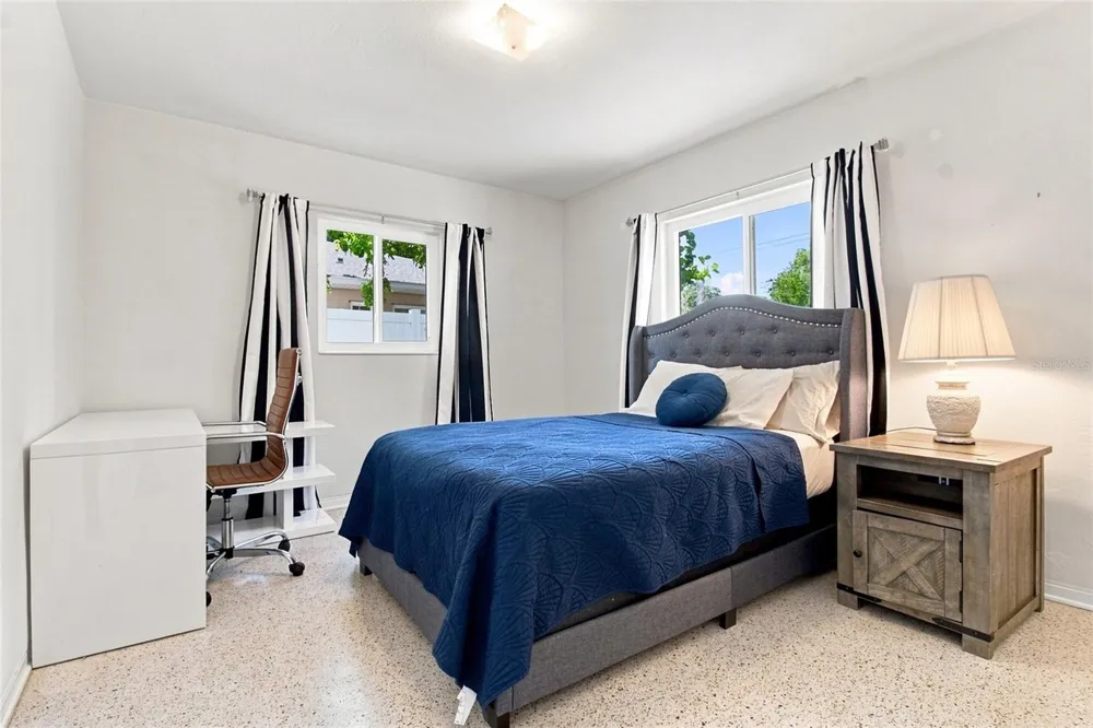 4100 18TH AVENUE St Petersburg, FL 33713