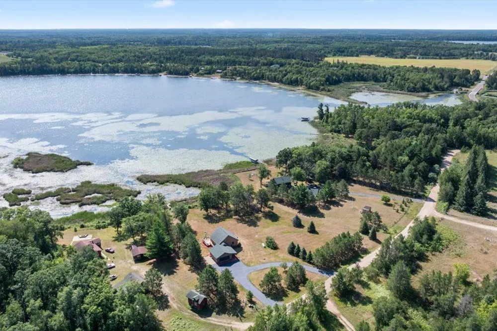 21264 Fair Oaks Drive Nevis, MN 56467