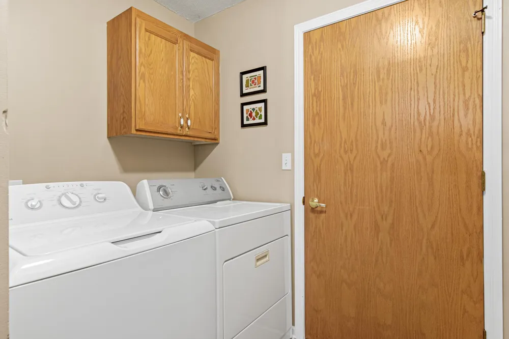 305 Wildwood Circle Roberts, WI 54023