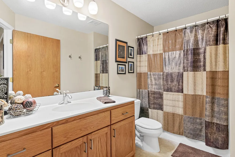 305 Wildwood Circle Roberts, WI 54023