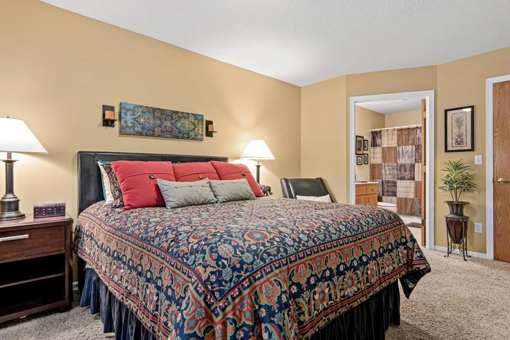 305 Wildwood Circle Roberts, WI 54023