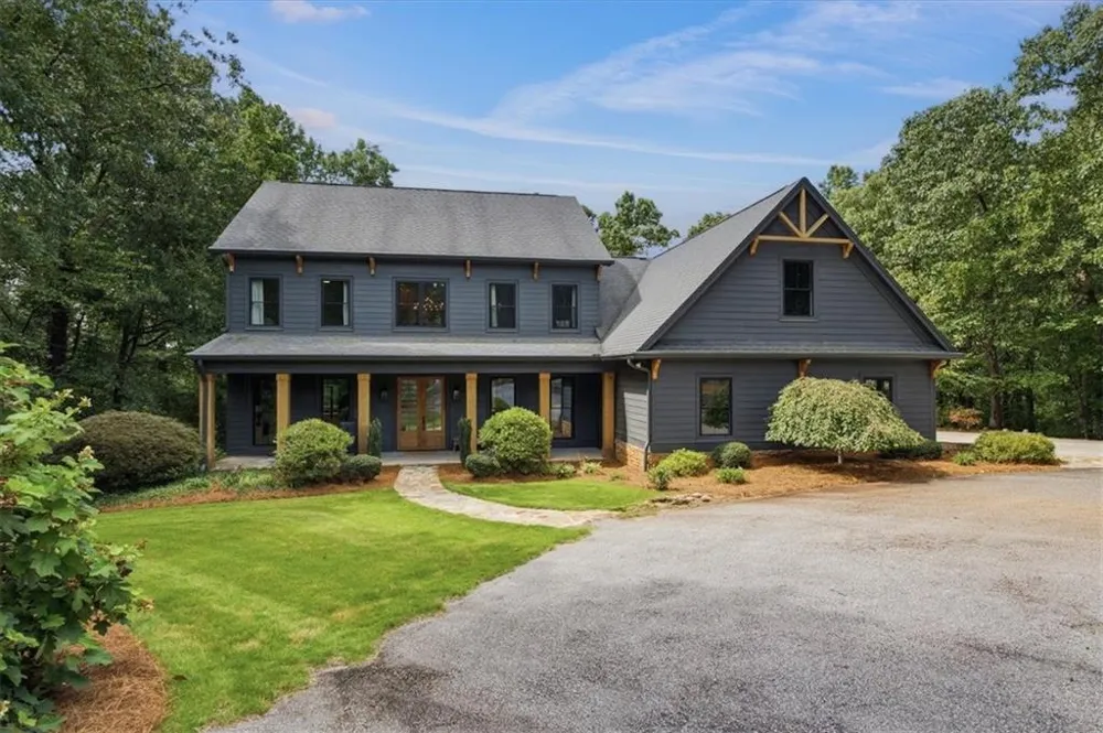 992 Oak Grove Road Carrollton, GA 30117
