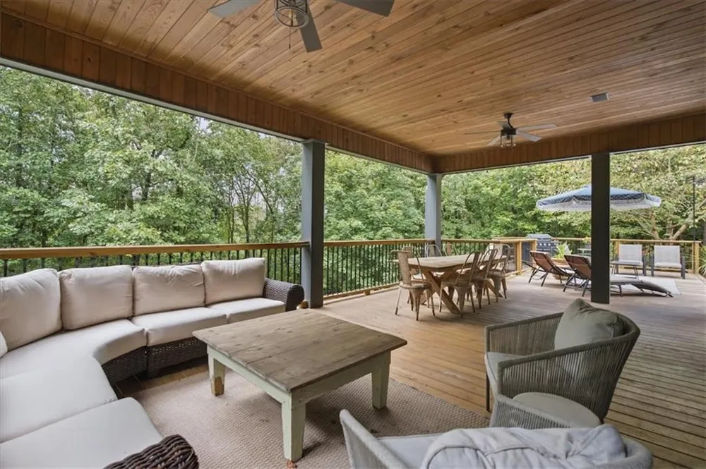 992 Oak Grove Road Carrollton, GA 30117