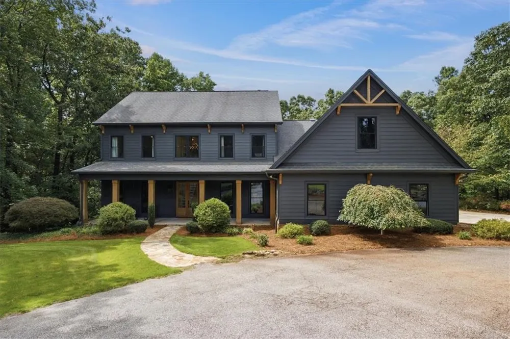 992 Oak Grove Road Carrollton, GA 30117