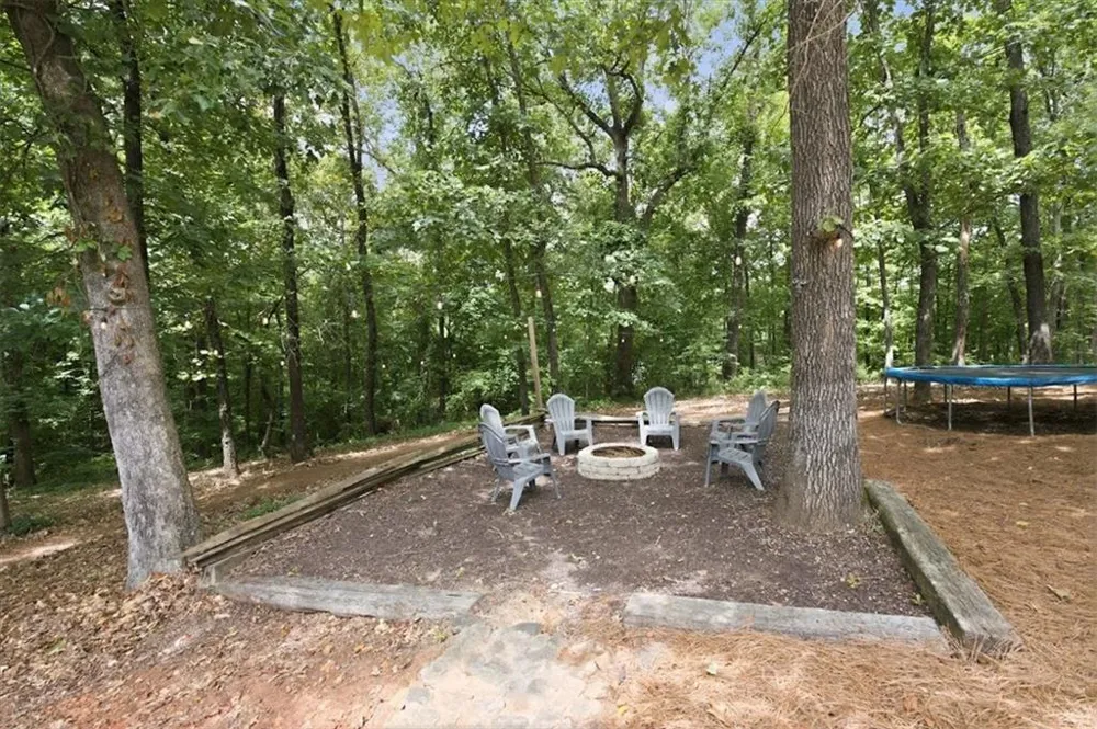 992 Oak Grove Road Carrollton, GA 30117