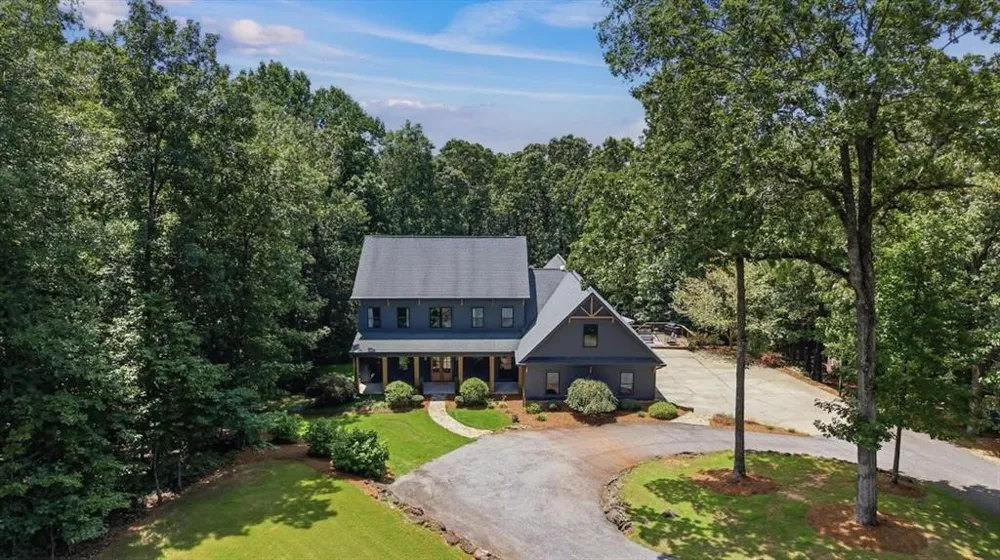 992 Oak Grove Road Carrollton, GA 30117