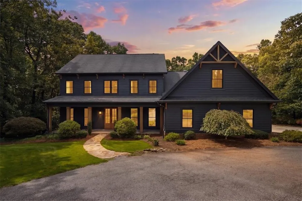 992 Oak Grove Road Carrollton, GA 30117