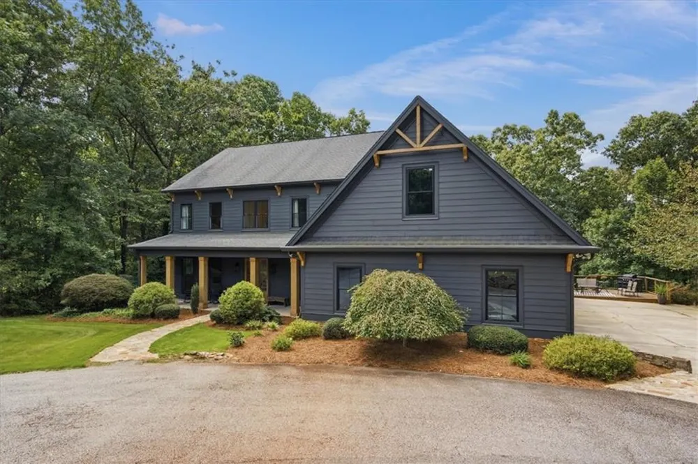 992 Oak Grove Road Carrollton, GA 30117