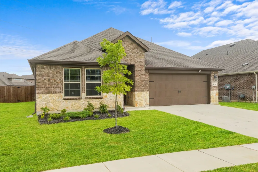 3720 Tracewood Bend Aubrey, TX 76227