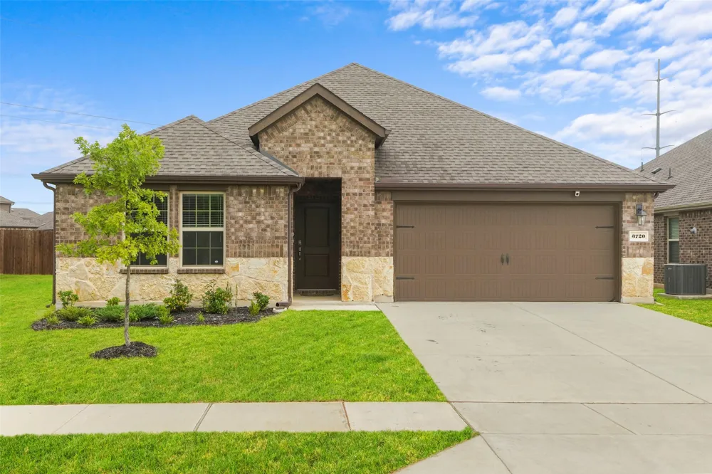 3720 Tracewood Bend Aubrey, TX 76227