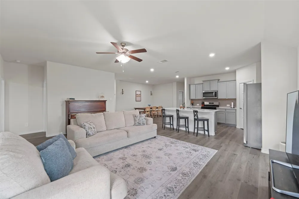 3720 Tracewood Bend Aubrey, TX 76227