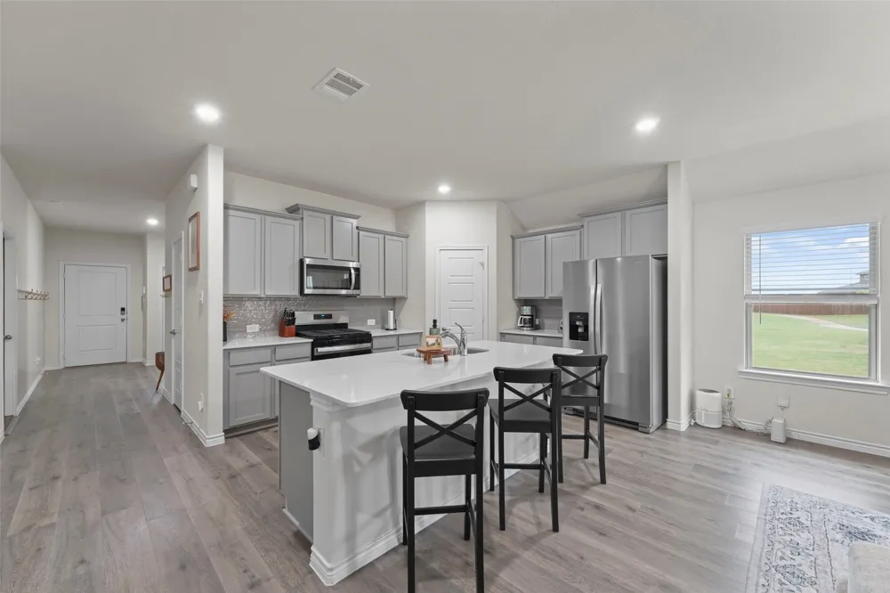 3720 Tracewood Bend Aubrey, TX 76227