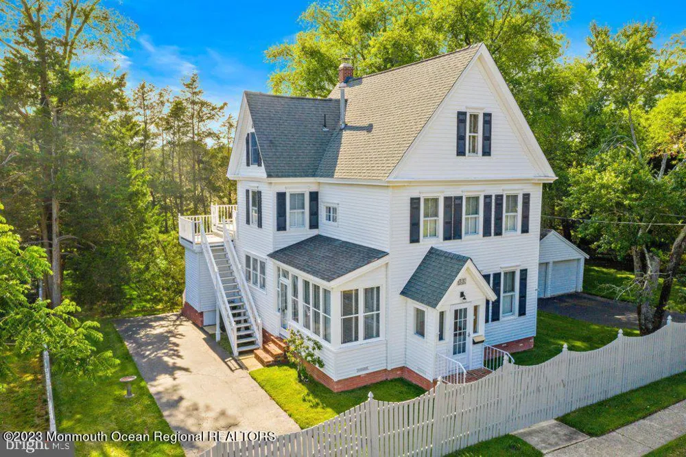 388 S Green Street Tuckerton, NJ 08087
