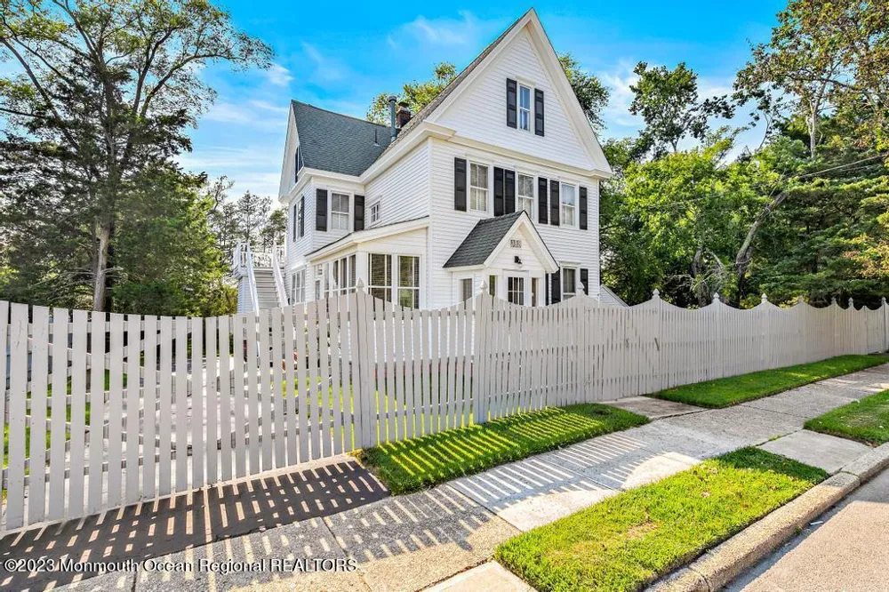 388 S Green Street Tuckerton, NJ 08087