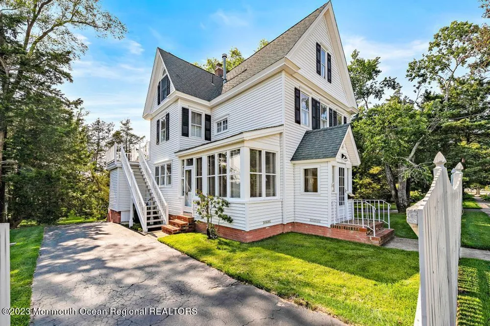 388 S Green Street Tuckerton, NJ 08087