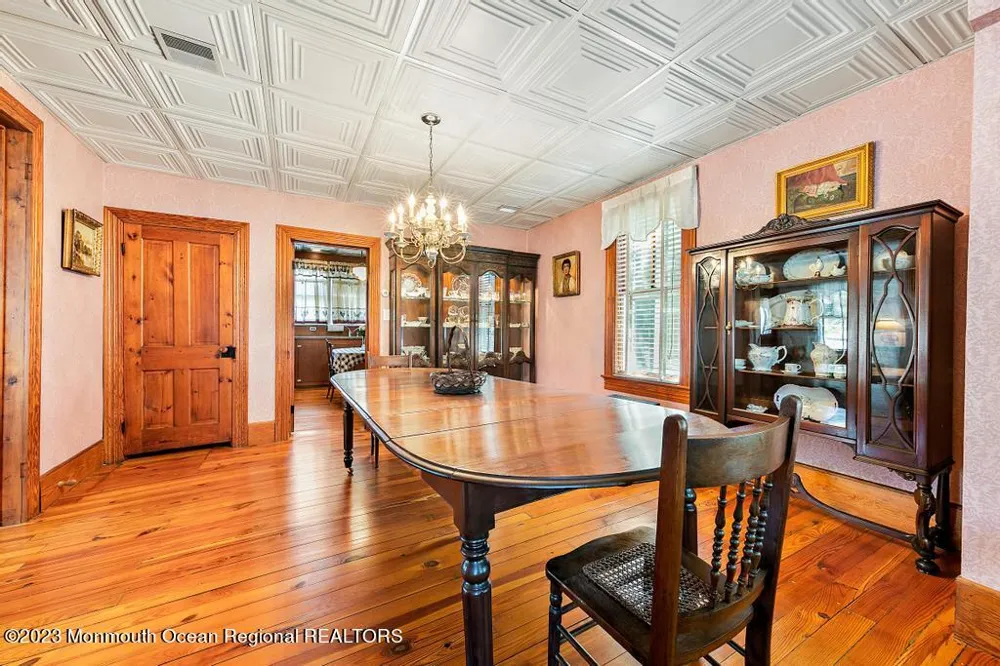 388 S Green Street Tuckerton, NJ 08087