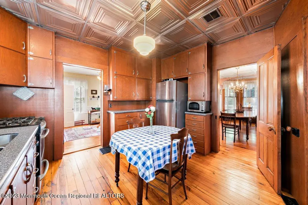 388 S Green Street Tuckerton, NJ 08087