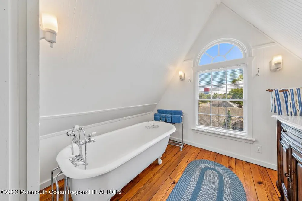 388 S Green Street Tuckerton, NJ 08087