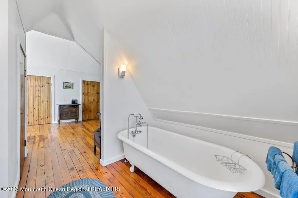 388 S Green Street Tuckerton, NJ 08087