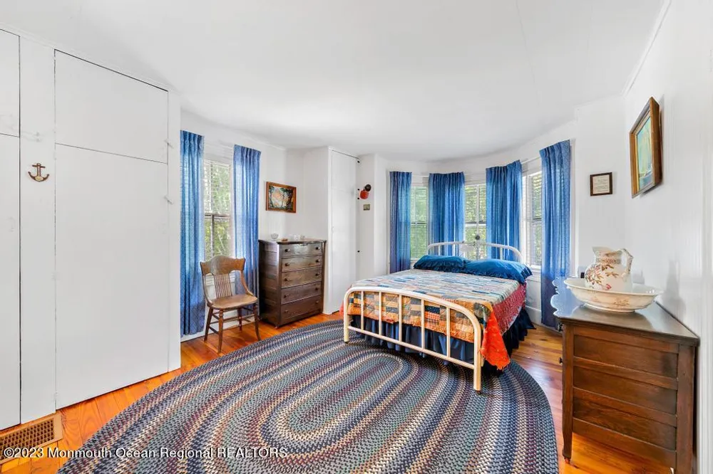388 S Green Street Tuckerton, NJ 08087