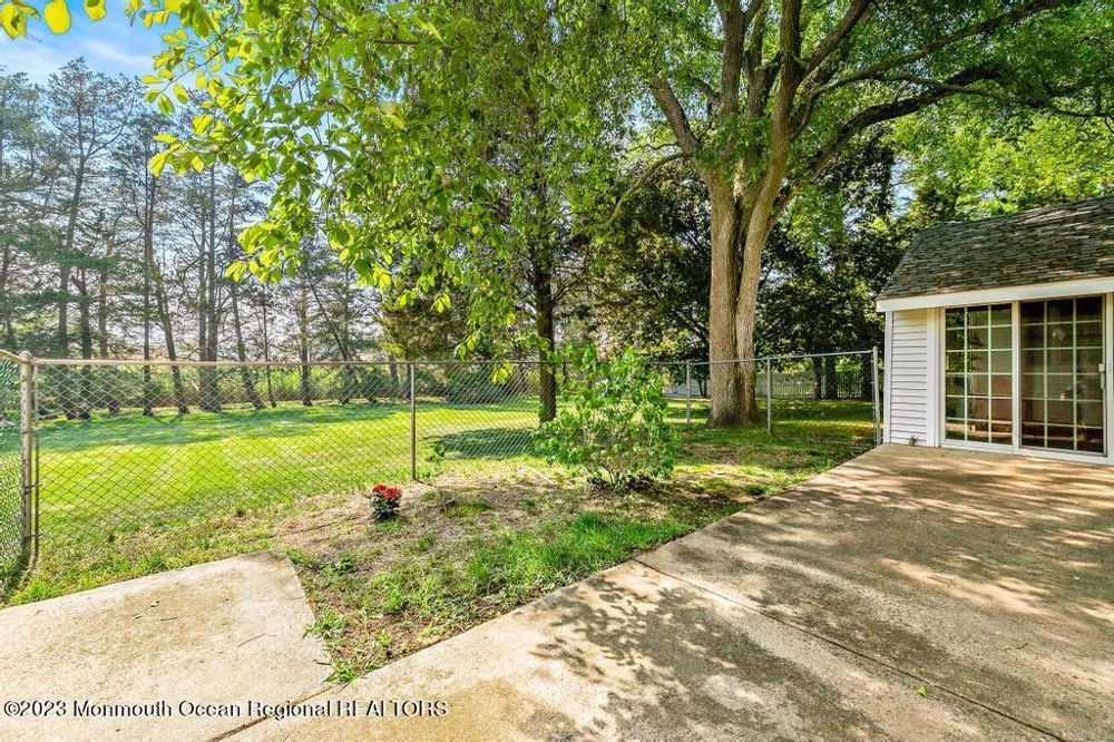388 S Green Street Tuckerton, NJ 08087