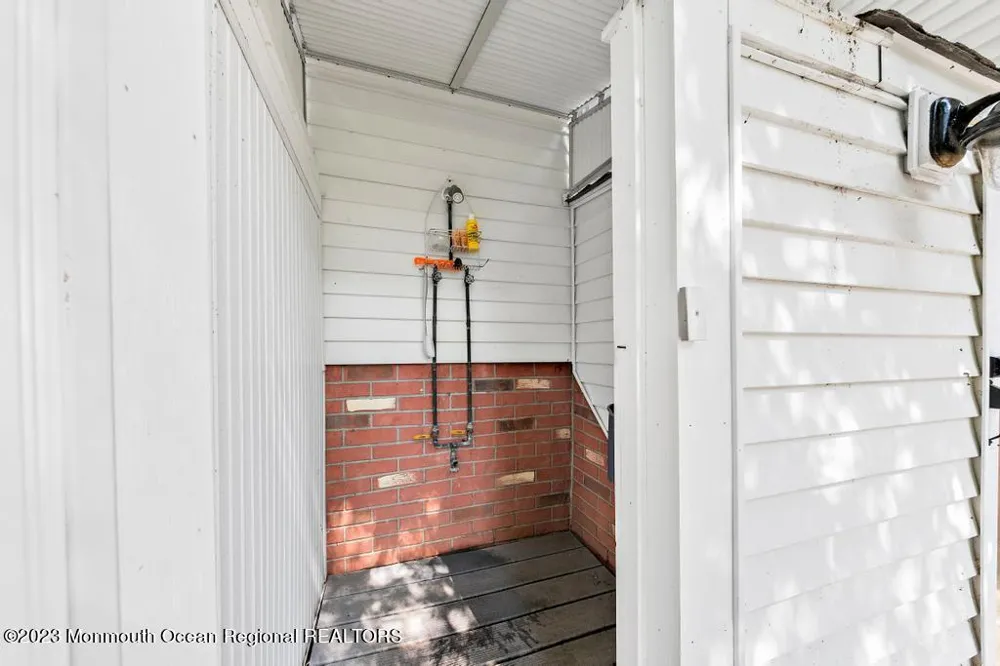 388 S Green Street Tuckerton, NJ 08087