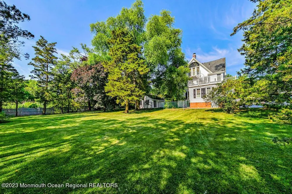 388 S Green Street Tuckerton, NJ 08087