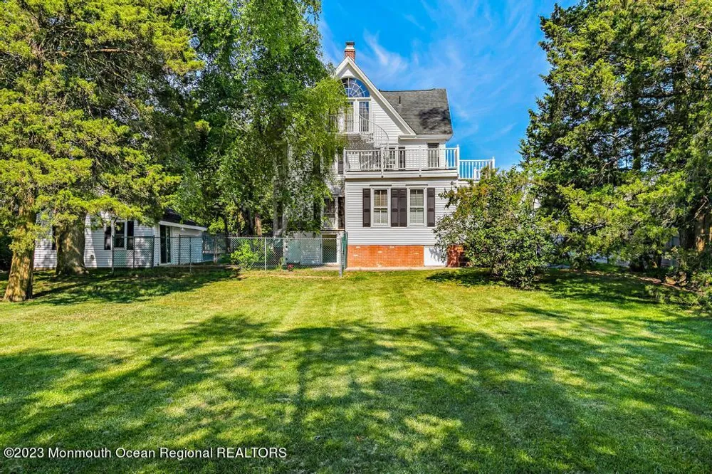 388 S Green Street Tuckerton, NJ 08087