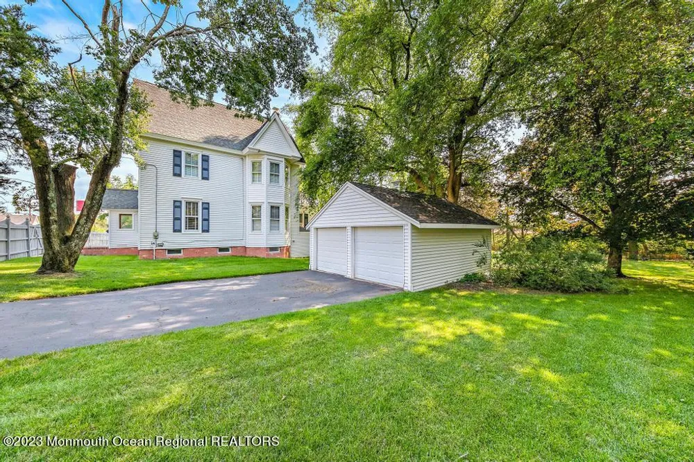 388 S Green Street Tuckerton, NJ 08087