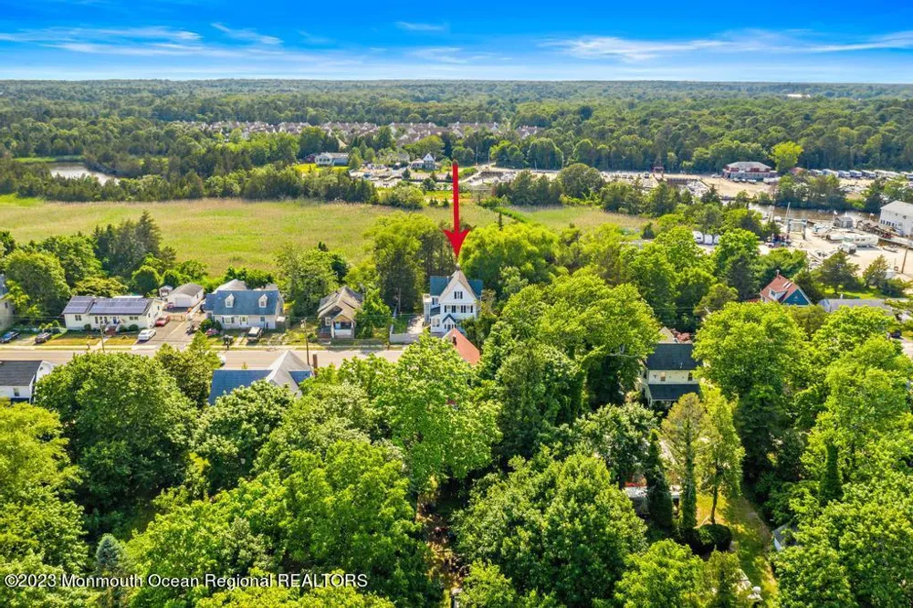 388 S Green Street Tuckerton, NJ 08087
