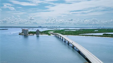 8000 Lagoon Road