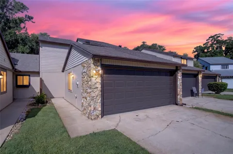 367 CASTLEWOOD LANE