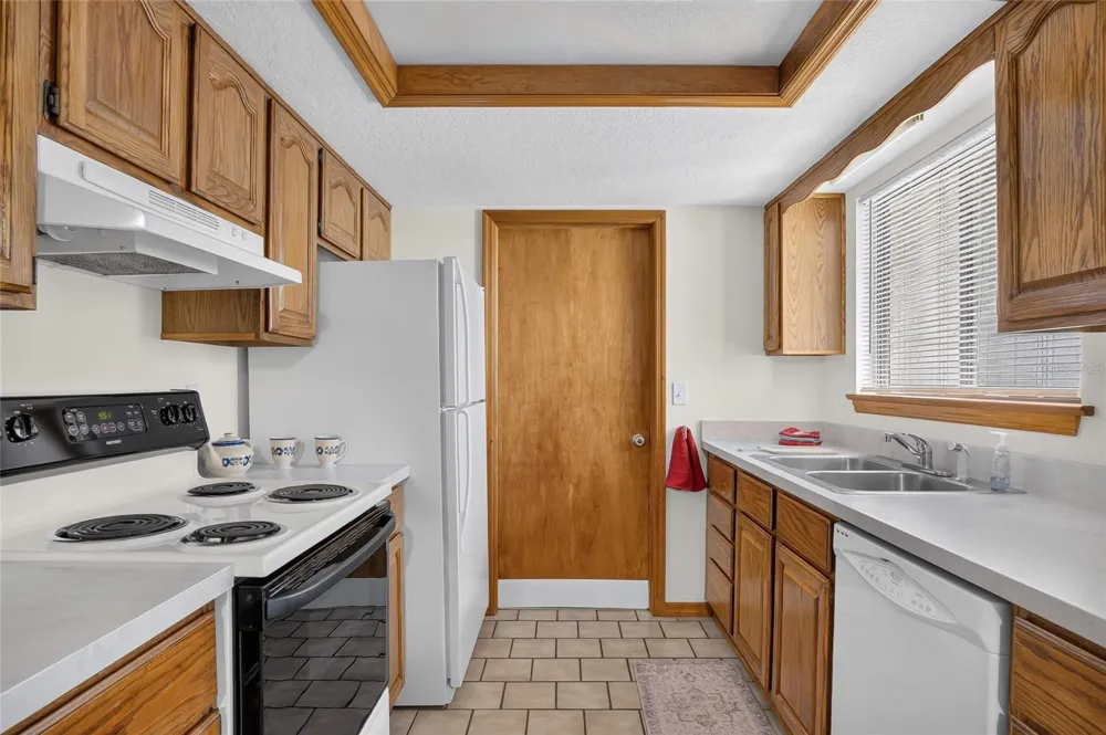 367 CASTLEWOOD LANE New Smyrna Beach, FL 32168