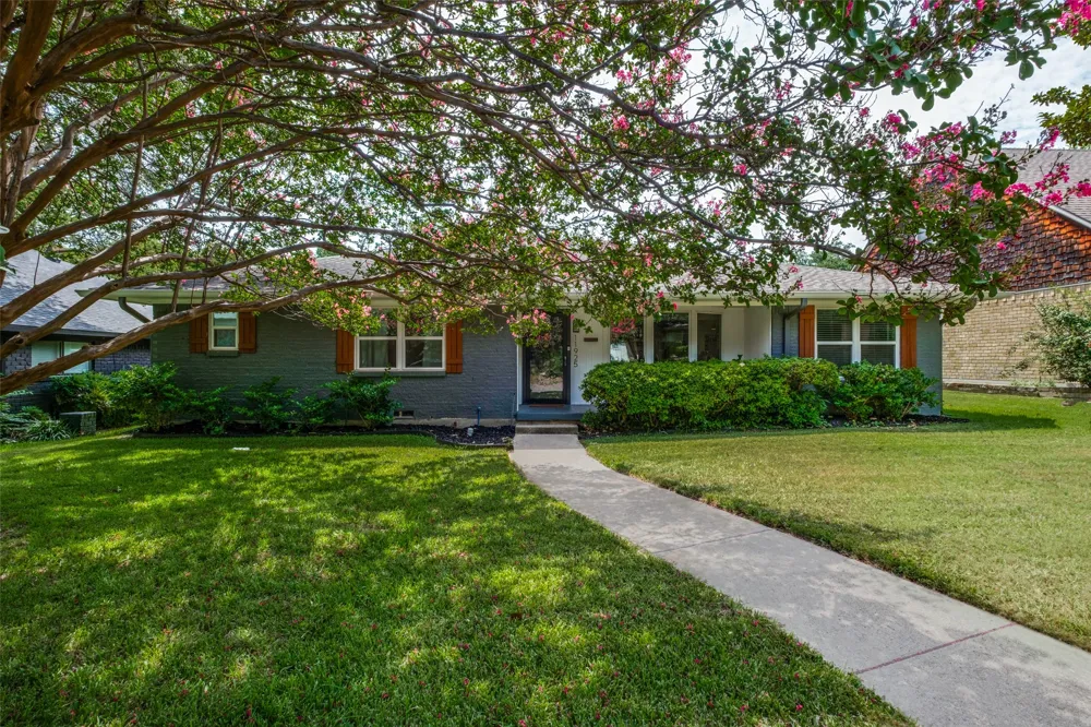 11925 Brookmeadow Lane Dallas, TX 75218