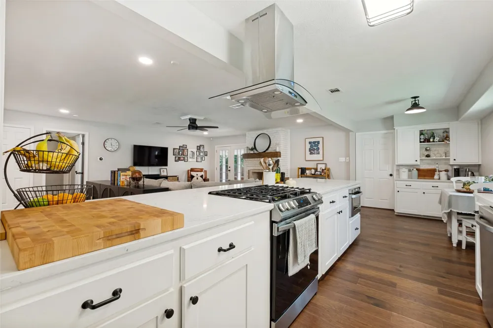 11925 Brookmeadow Lane Dallas, TX 75218