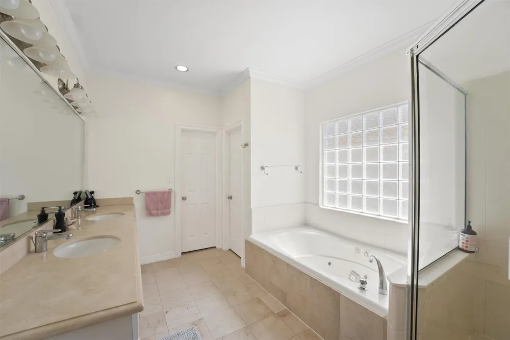 4127 Amherst Street West University Place, TX 77005