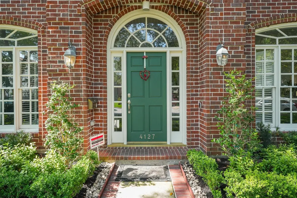 4127 Amherst Street West University Place, TX 77005