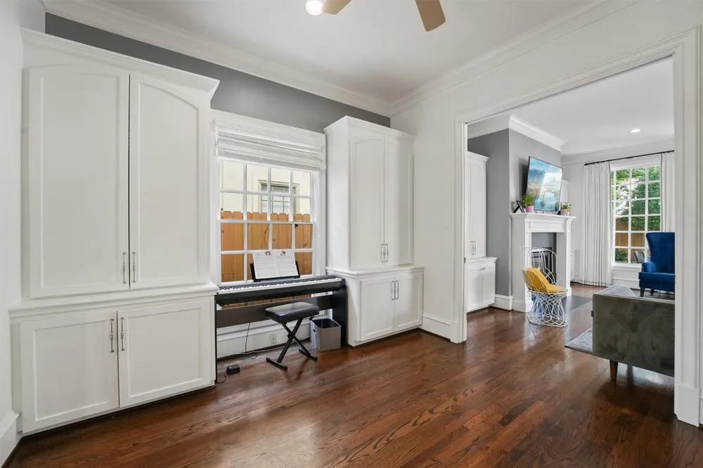 4127 Amherst Street West University Place, TX 77005