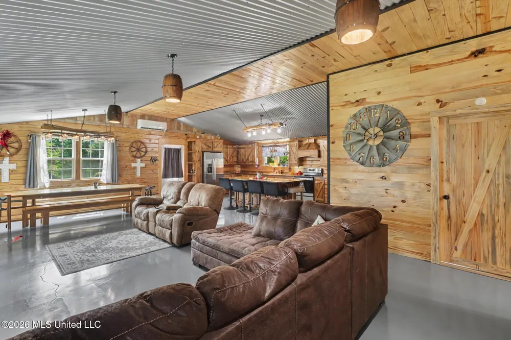 1 Stringer Road Wiggins, MS 39577